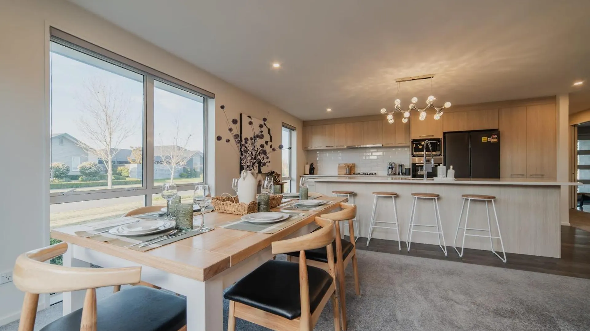 Chic Retreat - Modern Comforts & Game Room Fun Christchurch Nowa Zelandia