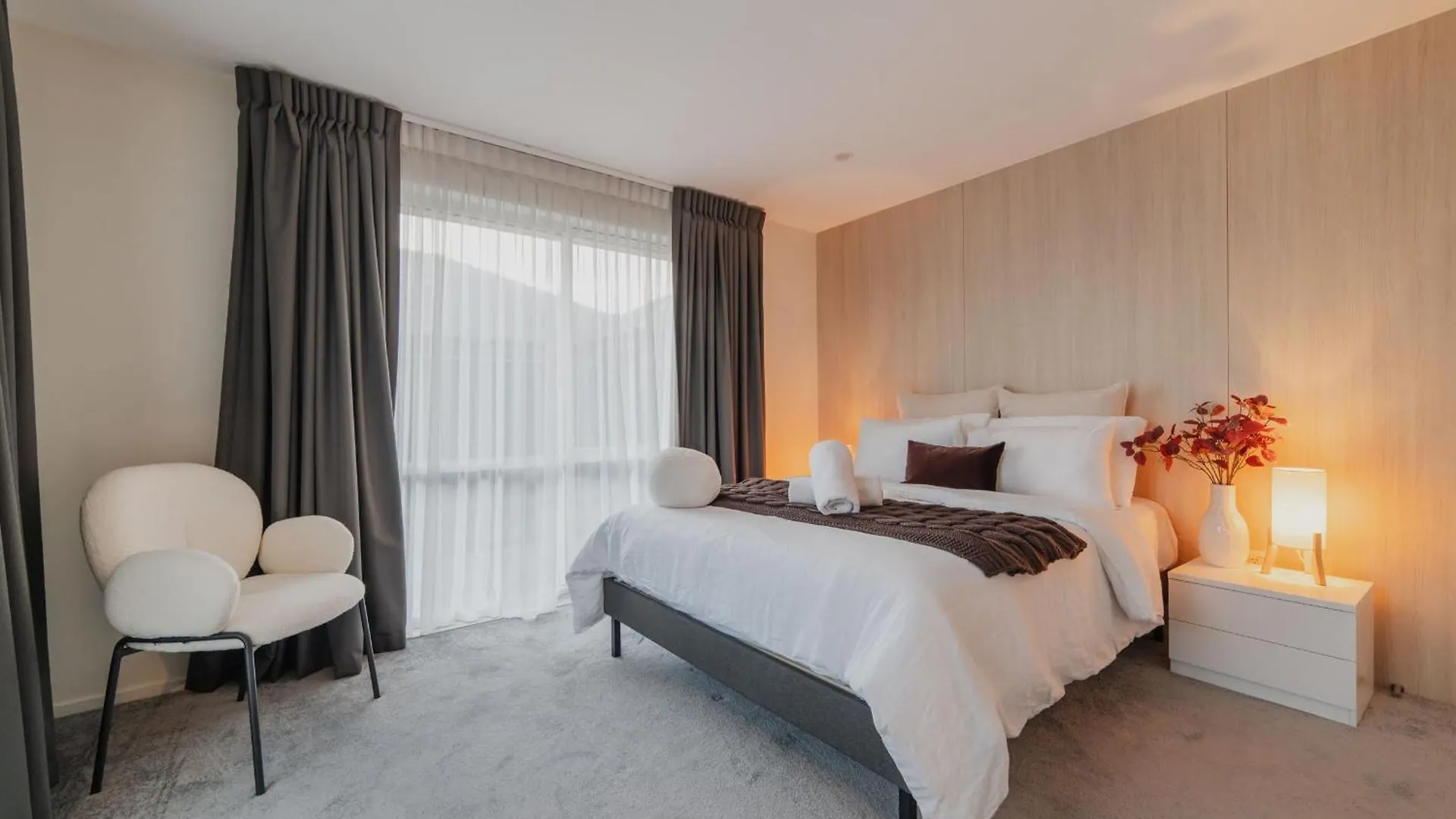 Dom wakacyjny Chic Retreat - Modern Comforts & Game Room Fun Christchurch
